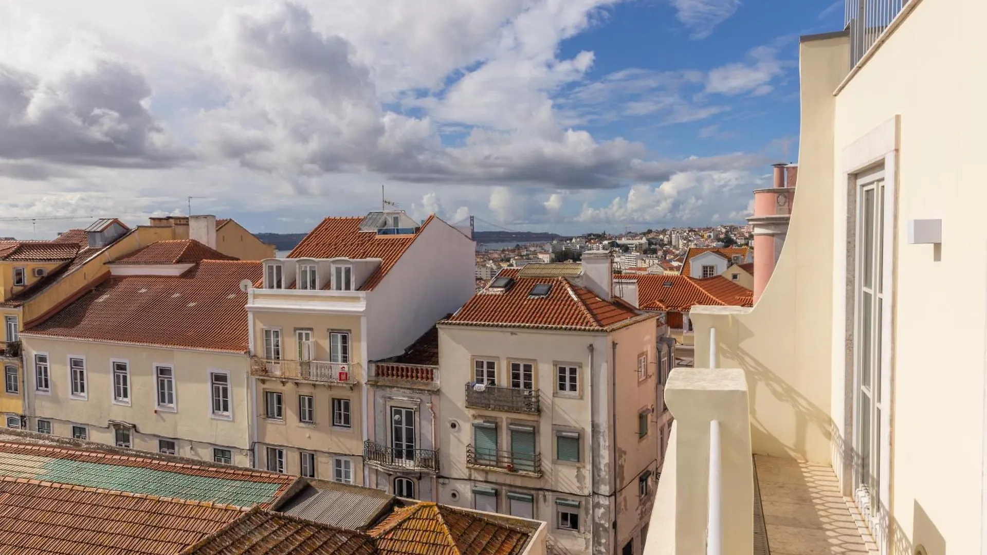 Libere Lisbon Principe Real Appartement Portugal